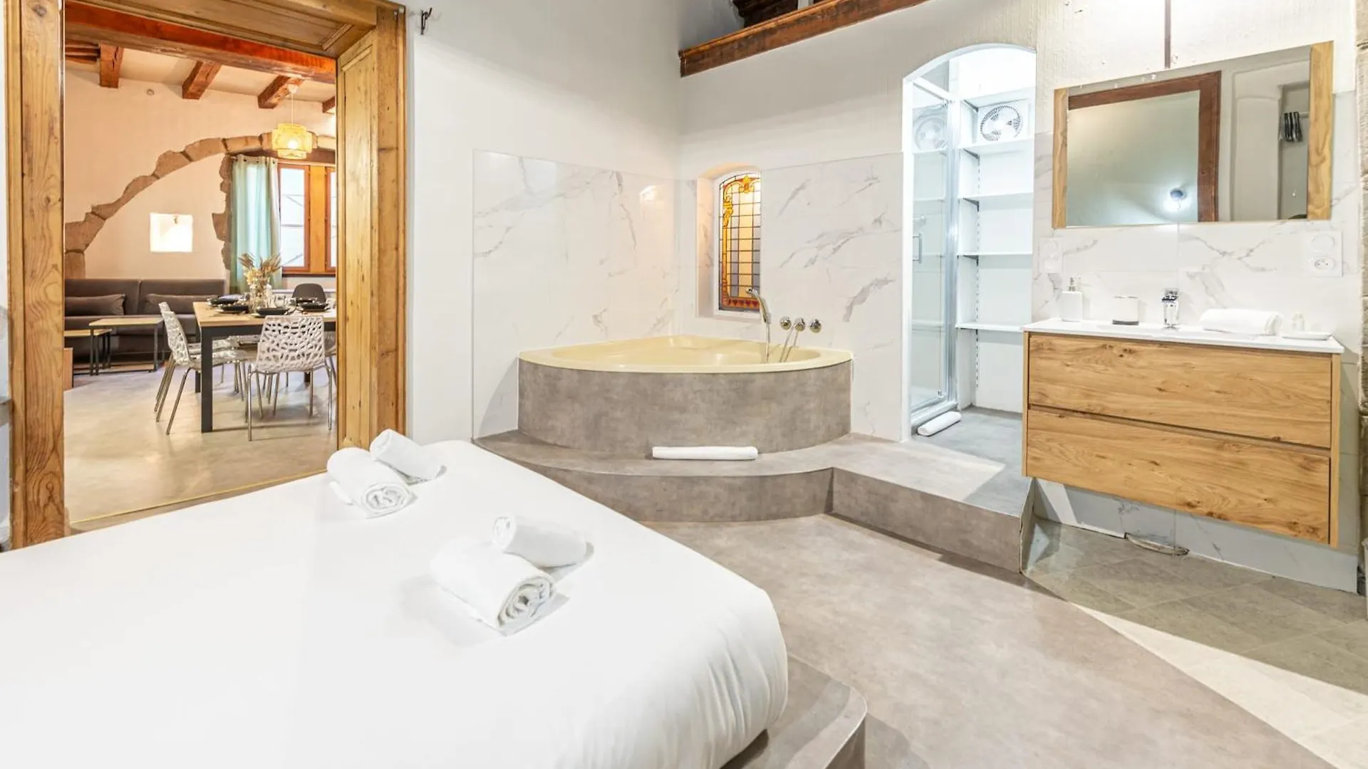 Ferienwohnung L'Atypique Au Bord Du Thiou Annecy Apartment